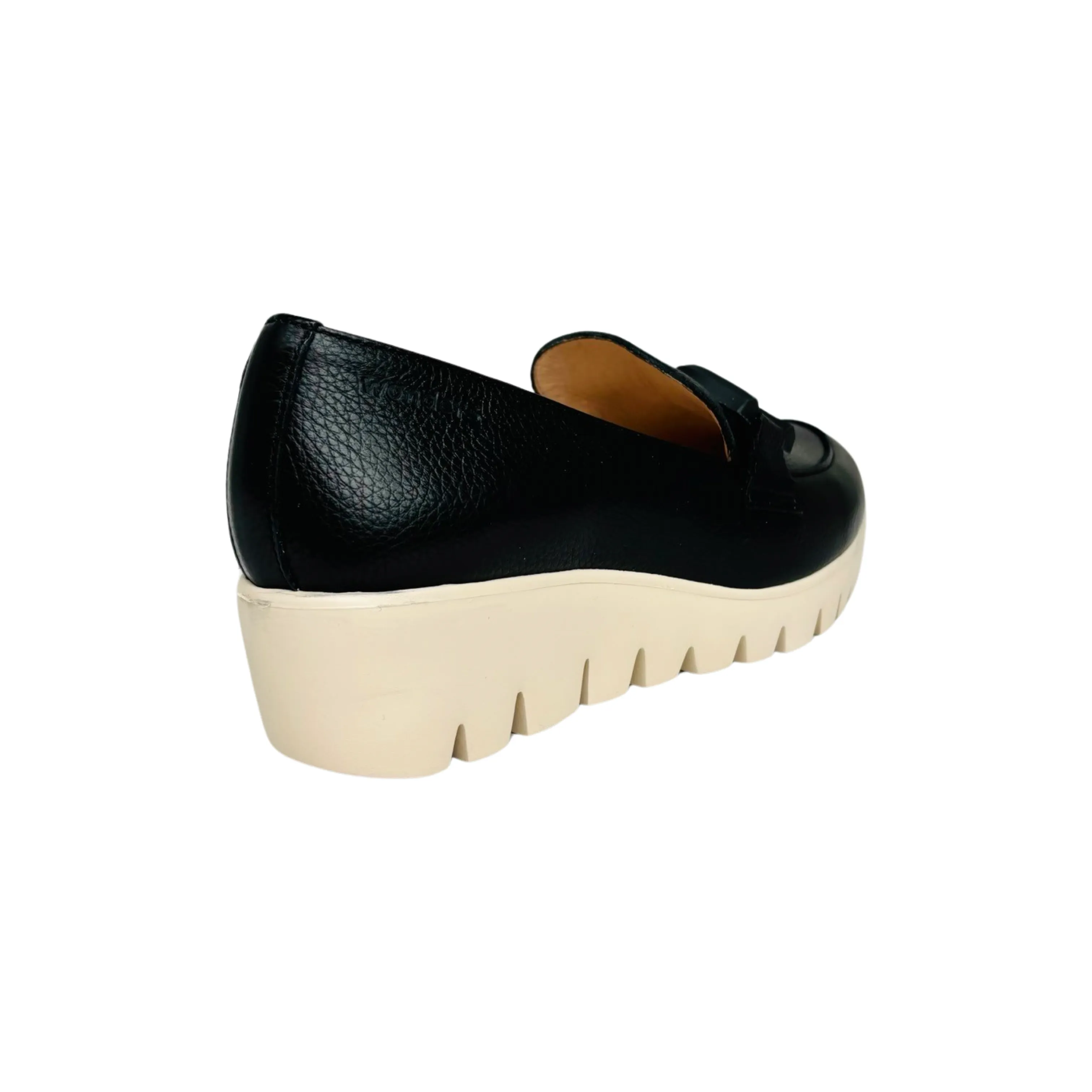 C33311 Black Platform Loafer