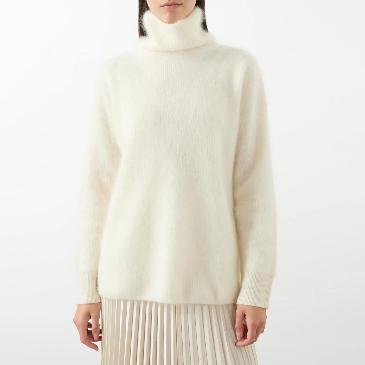 LISA YANG Teresa Turtleneck Cashmere Sweater - Cream