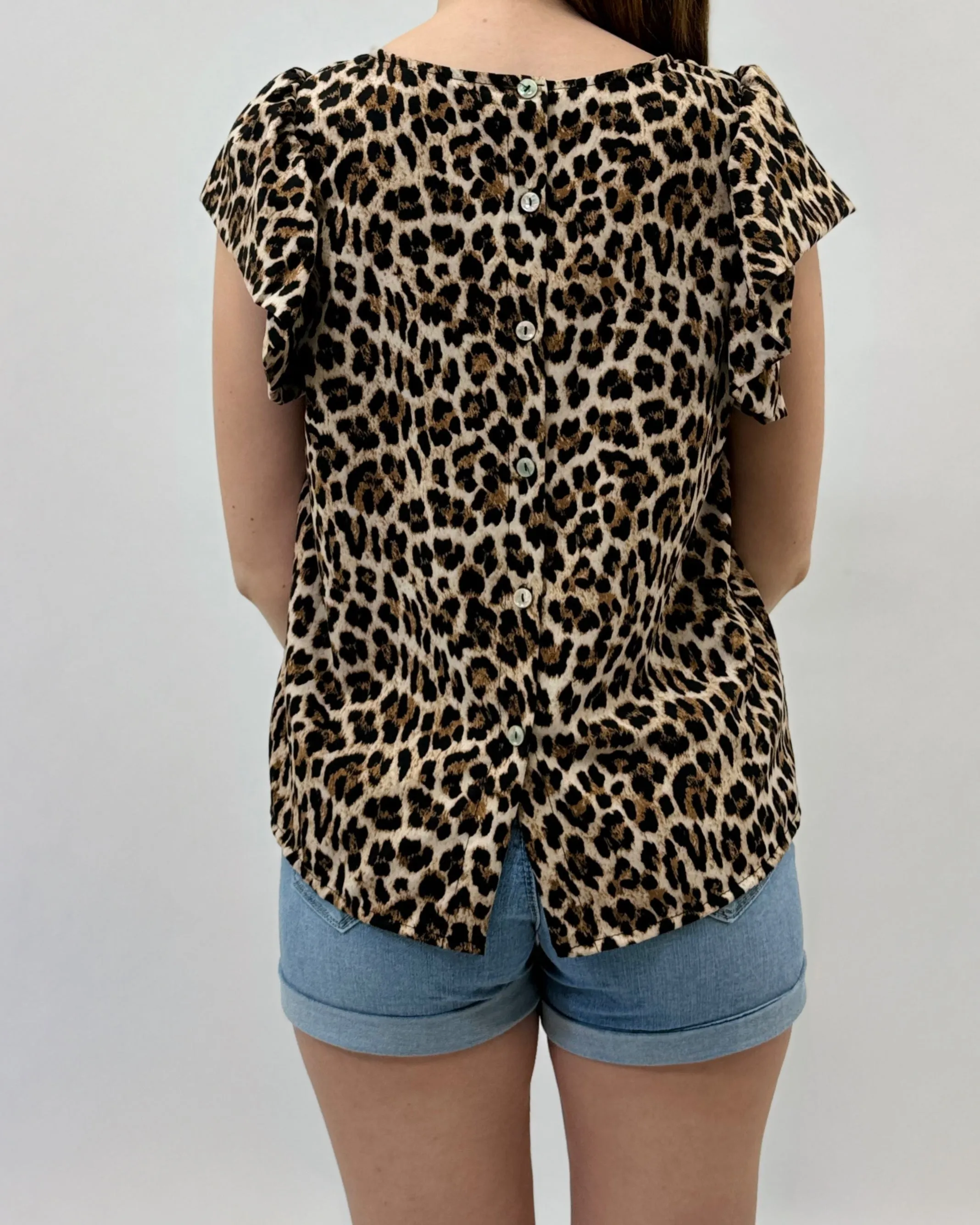 Maglia leopardata con maniche a volant