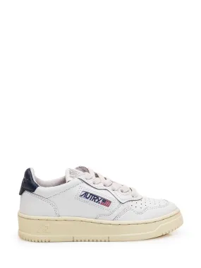 Medalist Low Sneaker