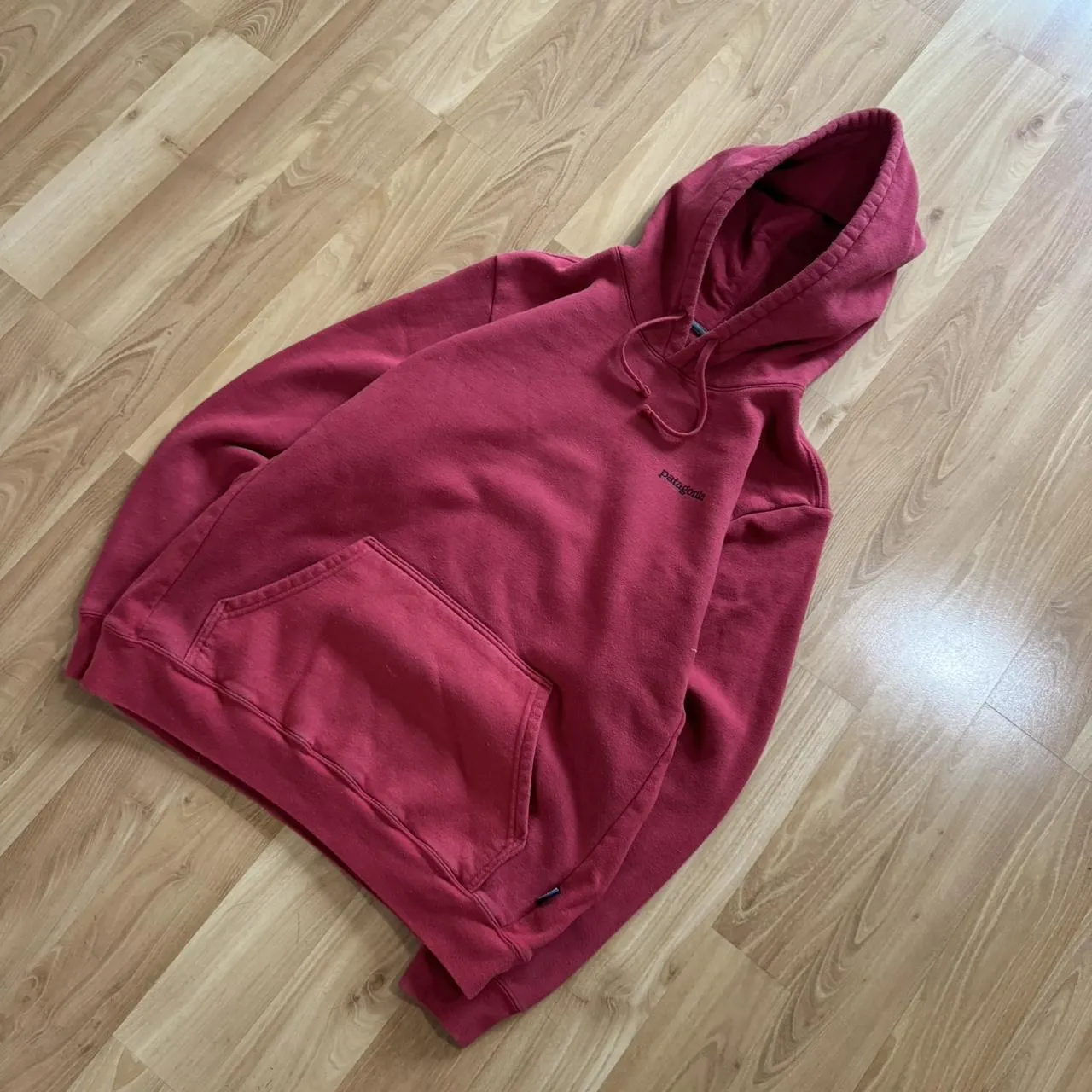 Patagonia Men's Red and Burgundy Hoodie