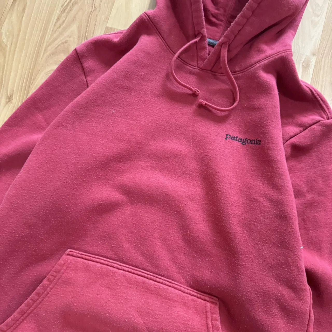 Patagonia Men's Red and Burgundy Hoodie