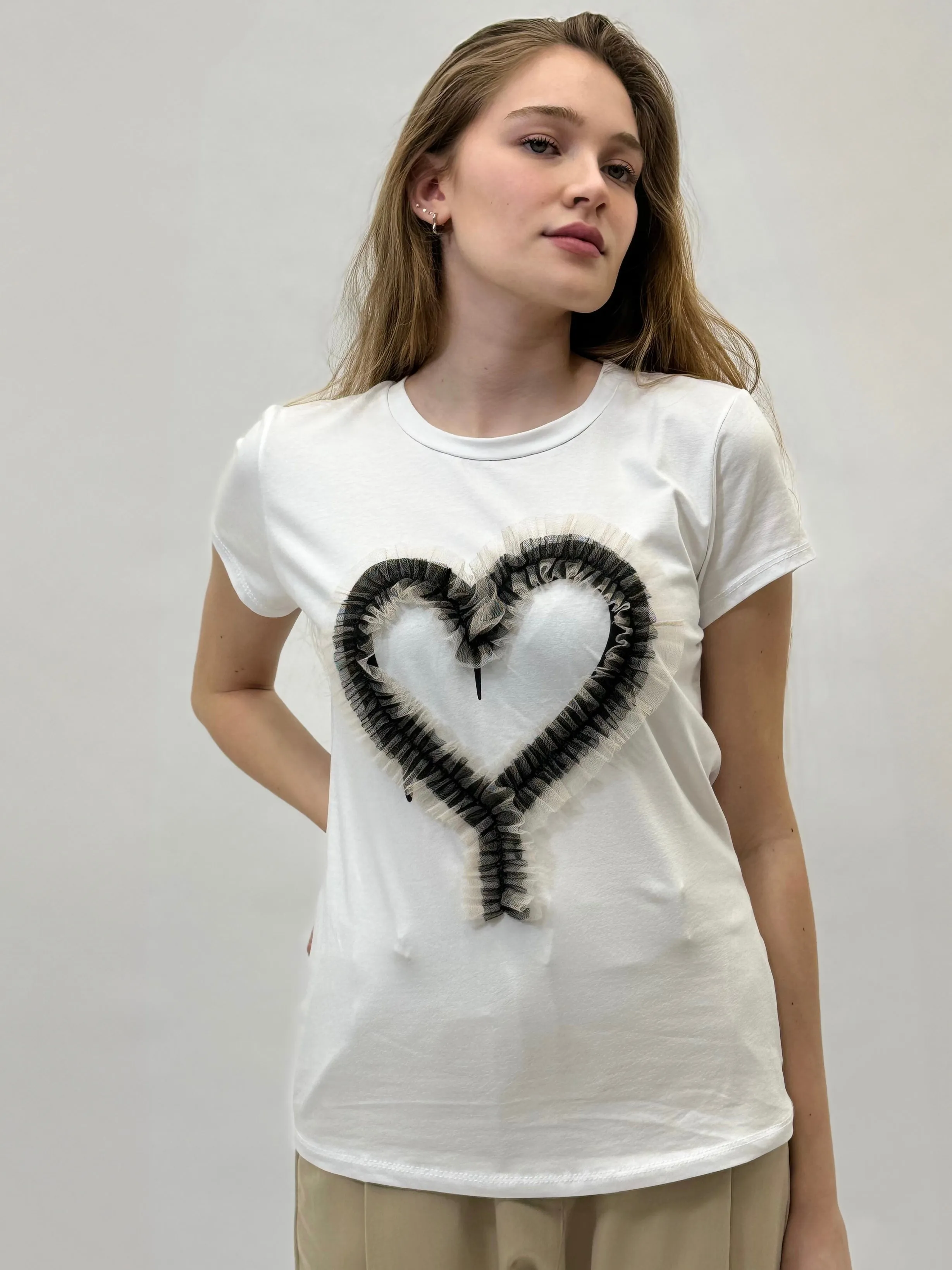 T-shirt con cuore in tulle