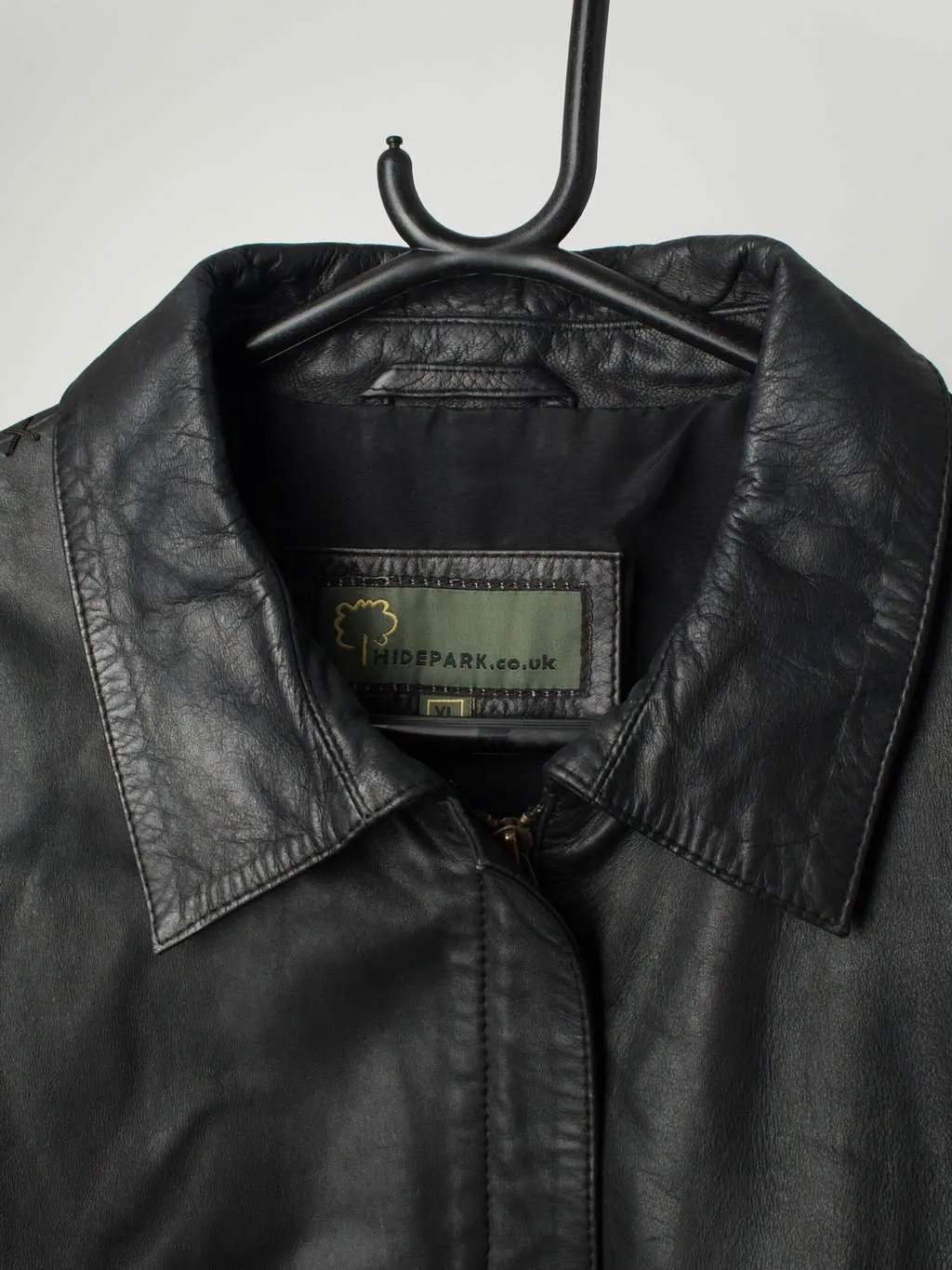 Womens vintage black leather jacket – Medium / Large